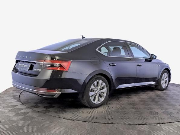 Skoda Superb III Рестайлинг с пробегом 2020 года, цена 2 449 000 рублей, 97758 км, лифтбек, Автокод Объявления