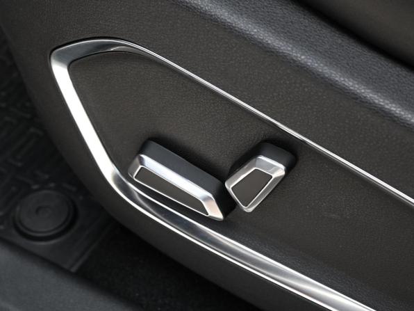 Geely Atlas Pro с пробегом 2024 года, цена 2 299 000 рублей, 14850 км, внедорожник, Автокод Объявления