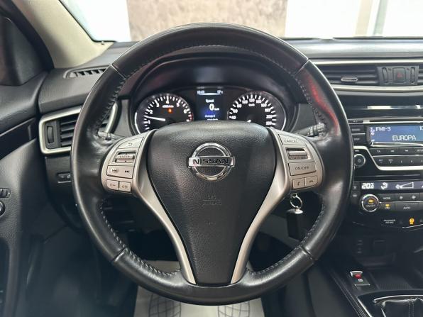 Nissan Qashqai II с пробегом 2016 года, цена 1 799 000 рублей, 98620 км, внедорожник, Автокод Объявления