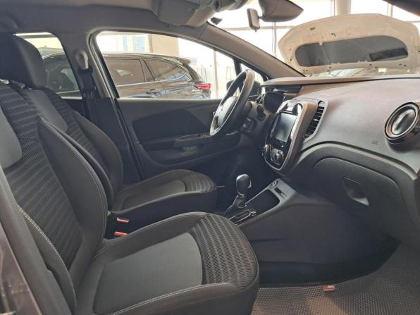 Renault Kaptur I с пробегом 2019 года, цена 1 583 000 рублей, 108196 км, внедорожник, Автокод Объявления