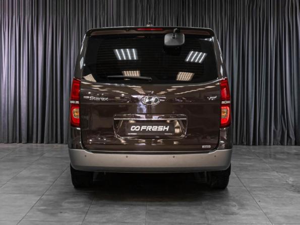 Hyundai Grand Starex I Рестайлинг 2 с пробегом 2020 года, цена 3 619 000 рублей, 154928 км, минивэн, Автокод Объявления