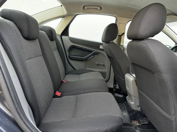 Ford Focus II Рестайлинг с пробегом 2010 года, цена 650 000 рублей, 247537 км, седан, Автокод Объявления