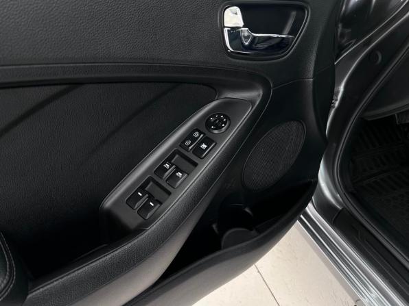 Kia Cerato III с пробегом 2014 года, цена 1 310 000 рублей, 150756 км, седан, Автокод Объявления