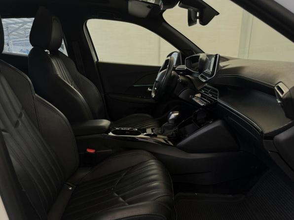 Peugeot 2008 II с пробегом 2021 года, цена 1 860 000 рублей, 74274 км, внедорожник, Автокод Объявления