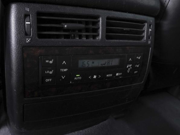 Toyota Land Cruiser 200 Series с пробегом 2007 года, цена 2 815 000 рублей, 179125 км, внедорожник, Автокод Объявления