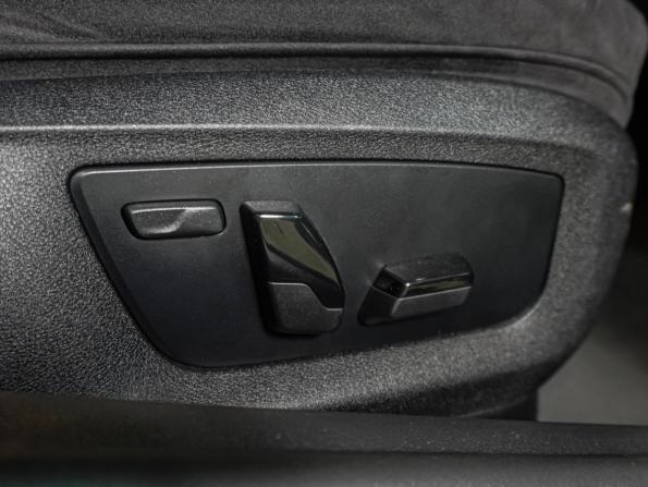 BMW 5 серии VII (G30/G31/G38) с пробегом 2019 года, цена 4 249 000 рублей, 68767 км, седан, Автокод Объявления