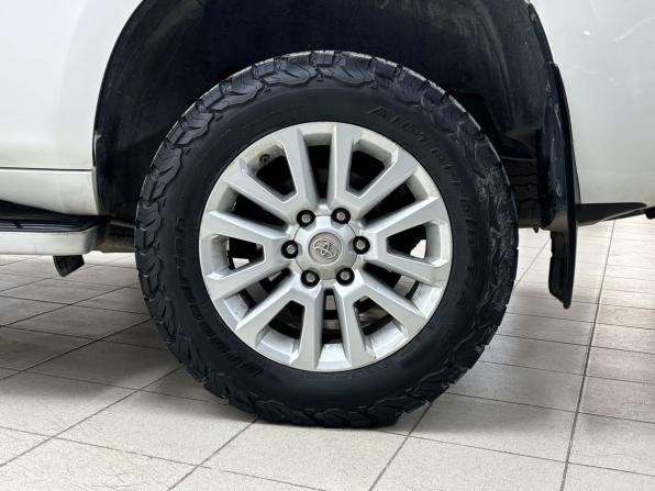 Toyota Land Cruiser Prado 150 Series Рестайлинг 1 с пробегом 2016 года, цена 4 090 000 рублей, 193317 км, внедорожник, Автокод Объявления