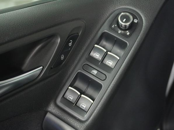 Volkswagen Golf VI с пробегом 2011 года, цена 729 000 рублей, 217997 км, хэтчбек, Автокод Объявления