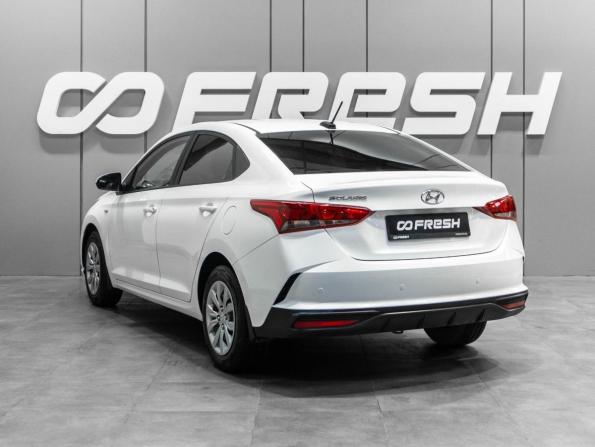 Hyundai Solaris II Рестайлинг с пробегом 2021 года, цена 1 599 000 рублей, 100193 км, седан, Автокод Объявления