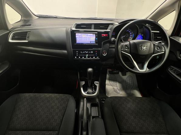Honda Fit III с пробегом 2016 года, цена 1 059 000 рублей, 105537 км, хэтчбек, Автокод Объявления