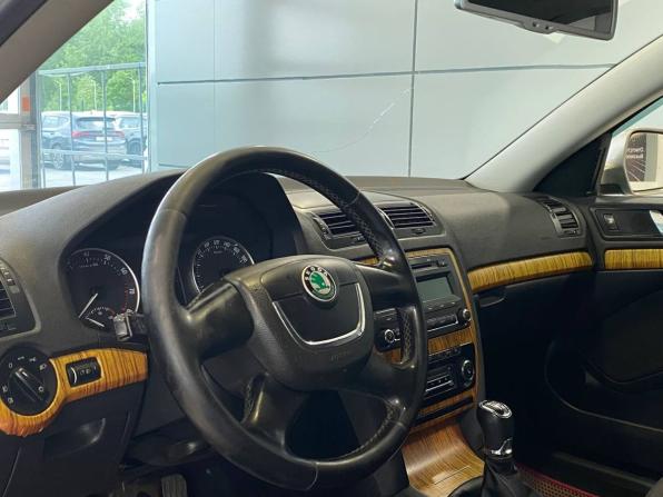 Skoda Octavia II (A5) Рестайлинг с пробегом 2010 года, цена 737 000 рублей, 215067 км, лифтбек, Автокод Объявления