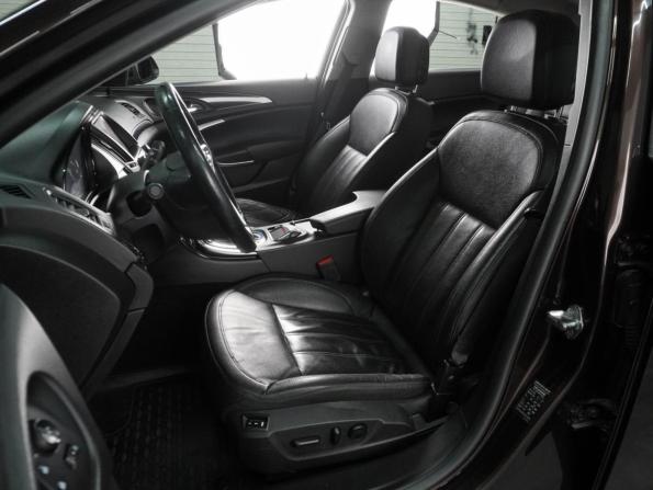 Opel Insignia I Рестайлинг с пробегом 2013 года, цена 1 199 000 рублей, 181637 км, седан, Автокод Объявления