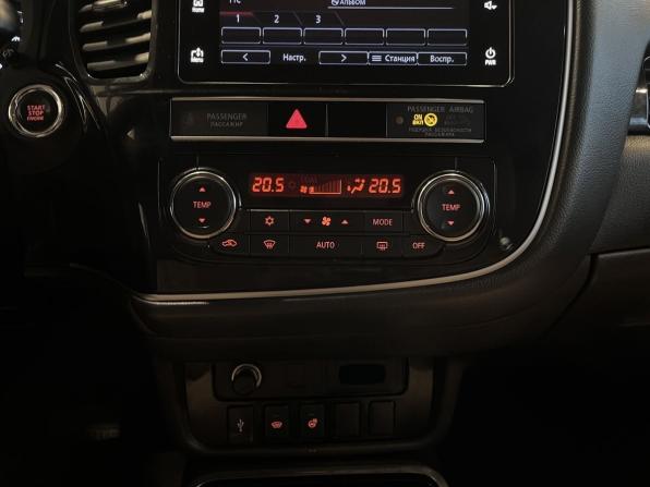 Mitsubishi Outlander III Рестайлинг 3 с пробегом 2019 года, цена 2 300 000 рублей, 127397 км, внедорожник, Автокод Объявления