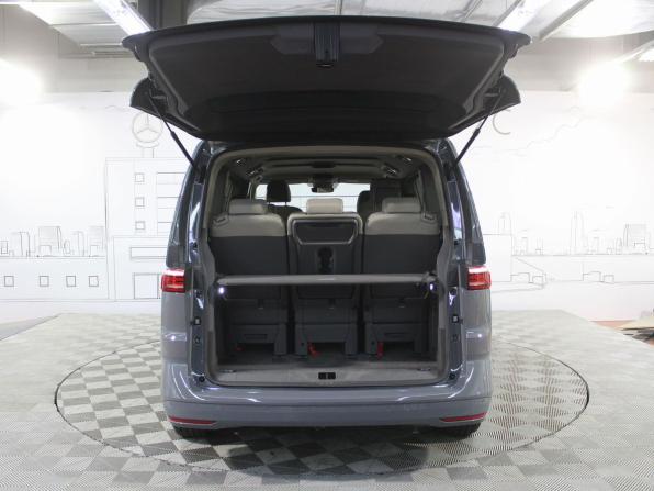 Volkswagen Multivan T7 с пробегом 2022 года, цена 6 500 000 рублей, 59000 км, минивэн, Автокод Объявления