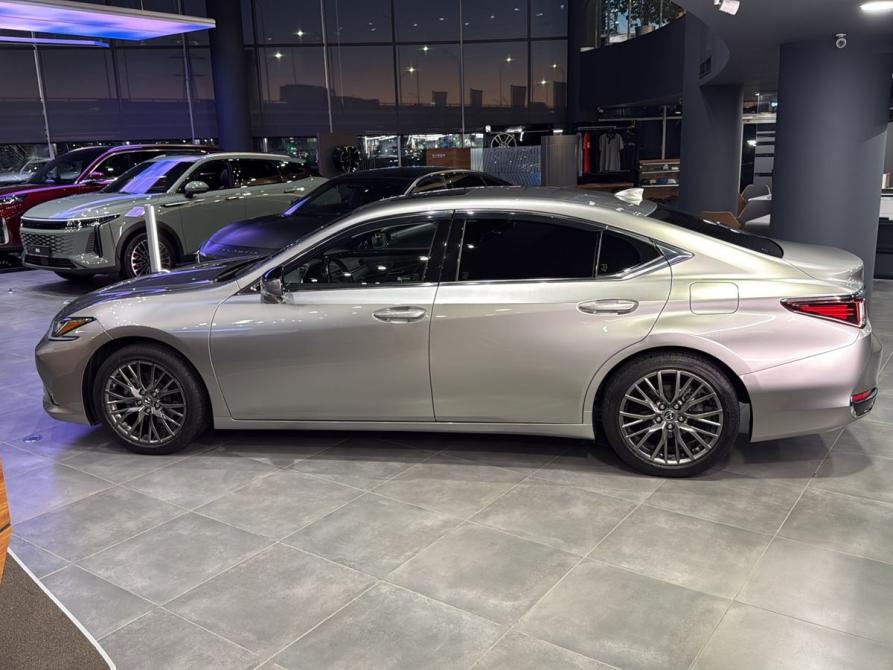 Lexus ES VII Тюмень  - изображение 2