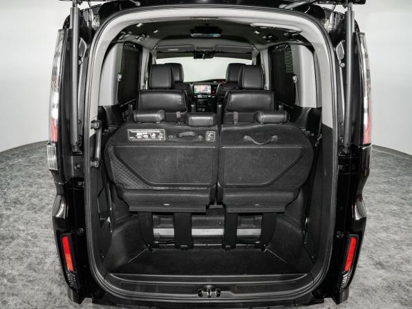 Honda Stepwgn V с пробегом 2015 года, цена 1 779 500 рублей, 124314 км, минивэн, Автокод Объявления