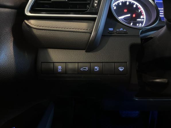 Toyota Camry VIII (XV70) с пробегом 2018 года, цена 2 640 000 рублей, 69938 км, седан, Автокод Объявления