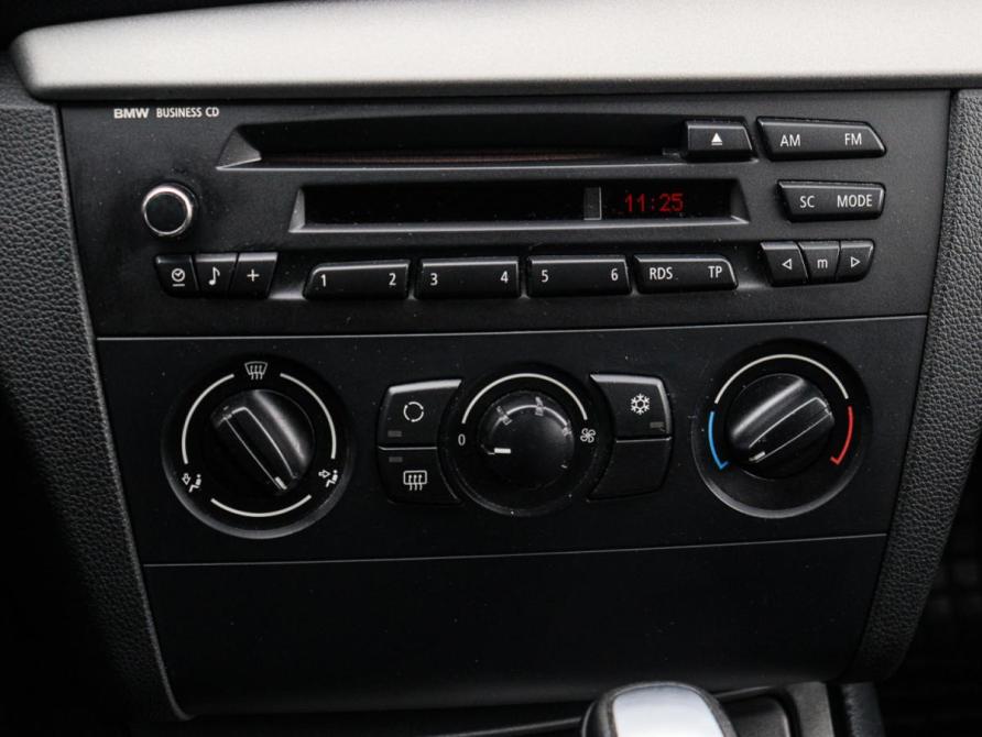 BMW 1 серии I (E81/E82/E87/E88) Рестайлинг Москва  - изображение 16