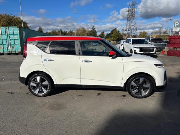 Kia Soul III с пробегом 2021 года, цена 1 699 000 рублей, 165000 км, хэтчбек, Автокод Объявления