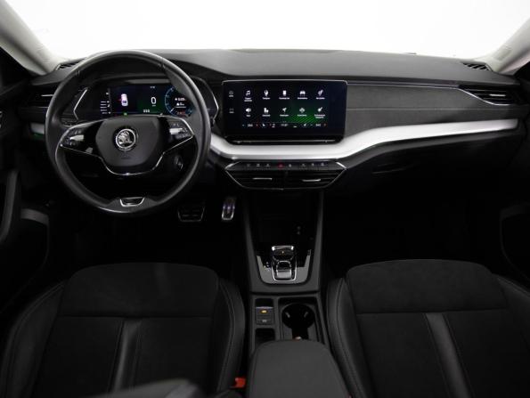 Skoda Octavia IV (A8) с пробегом 2022 года, цена 2 799 000 рублей, 102820 км, лифтбек, Автокод Объявления