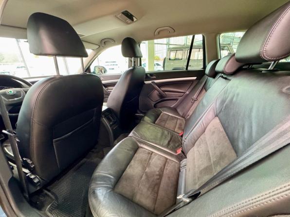 Skoda Octavia II (A5) Рестайлинг с пробегом 2012 года, цена 1 265 000 рублей, 155400 км, универсал, Автокод Объявления