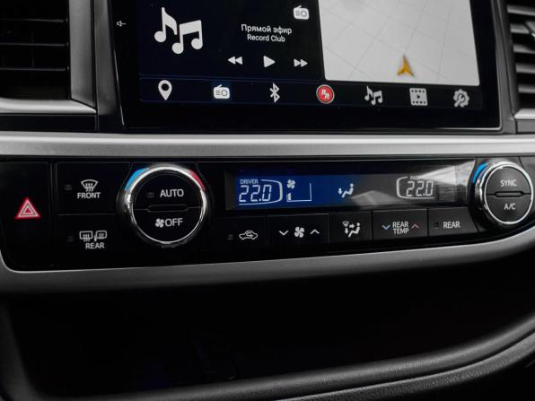 Toyota Highlander III (XU50) с пробегом 2015 года, цена 3 200 000 рублей, 146931 км, внедорожник, Автокод Объявления