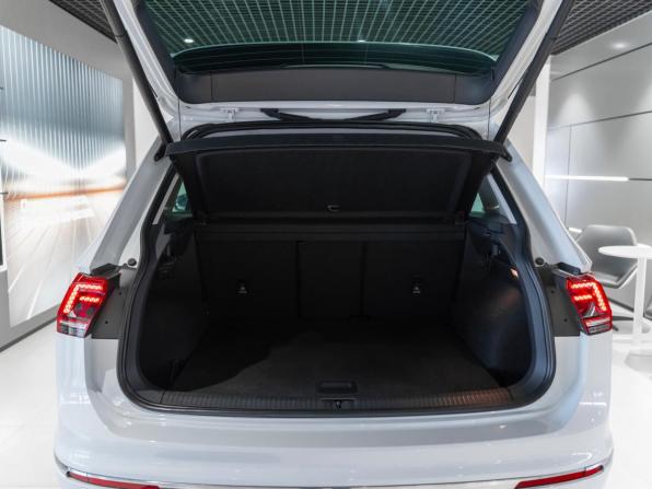 Volkswagen Tiguan II с пробегом 2018 года, цена 2 645 000 рублей, 148538 км, внедорожник, Автокод Объявления
