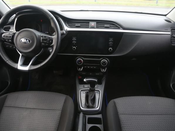 Kia Rio IV Рестайлинг с пробегом 2020 года, цена 1 715 000 рублей, 75000 км, хэтчбек, Автокод Объявления