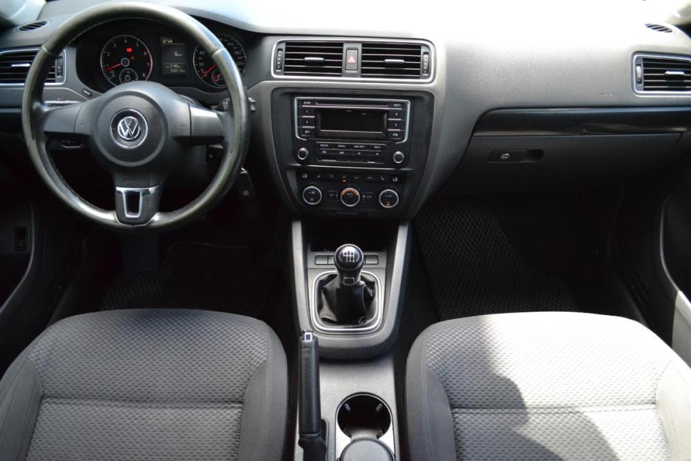 Volkswagen Jetta VI Старый Оскол  - изображение 11