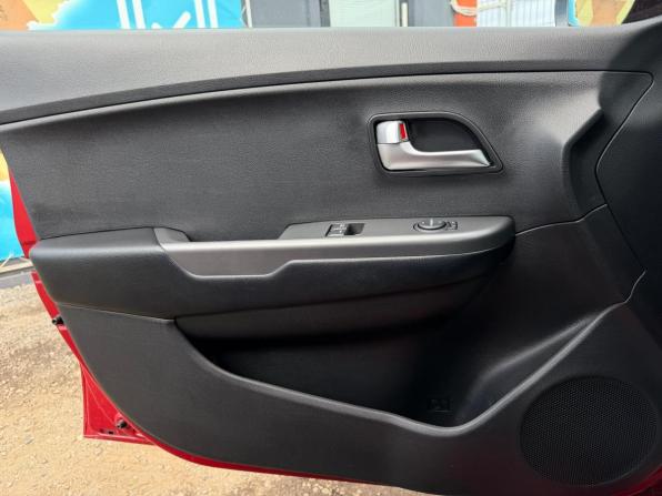 Kia Rio III Рестайлинг с пробегом 2016 года, цена 1 180 000 рублей, 114788 км, седан, Автокод Объявления