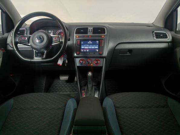 Volkswagen Polo V Рестайлинг с пробегом 2019 года, цена 1 485 000 рублей, 60405 км, седан, Автокод Объявления