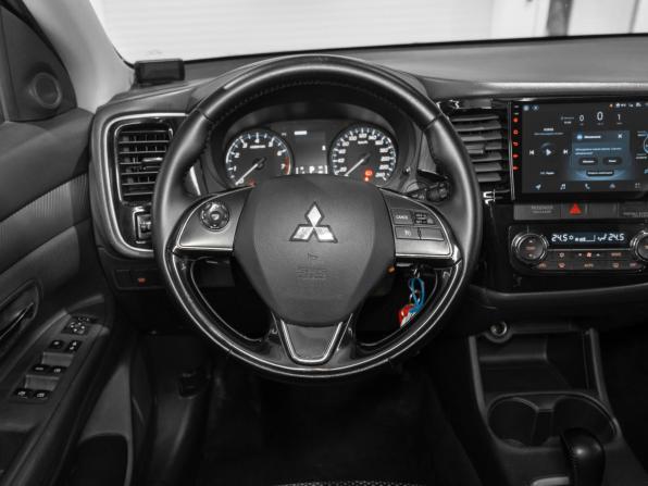 Mitsubishi Outlander III Рестайлинг 2 с пробегом 2016 года, цена 1 745 000 рублей, 156133 км, внедорожник, Автокод Объявления