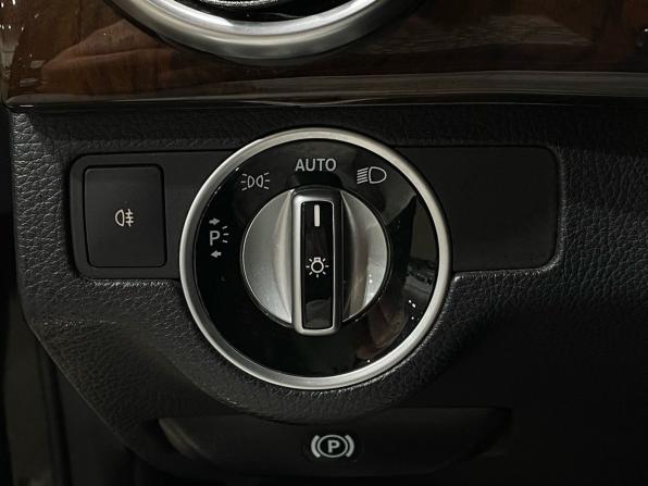 Mercedes-Benz GLK-Класс I (X204) Рестайлинг с пробегом 2013 года, цена 1 770 000 рублей, 228700 км, внедорожник, Автокод Объявления