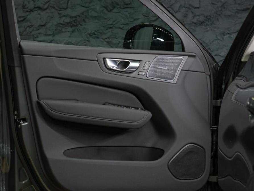 Volvo XC60 II Рестайлинг 2 Москва  - изображение 27
