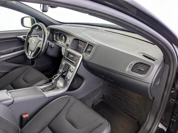 Volvo S60 II Рестайлинг с пробегом 2017 года, цена 2 150 000 рублей, 53376 км, седан, Автокод Объявления