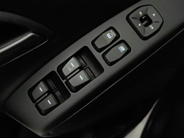 Hyundai ix35 I Рестайлинг с пробегом 2015 года, цена 1 299 000 рублей, 146000 км, внедорожник, Автокод Объявления