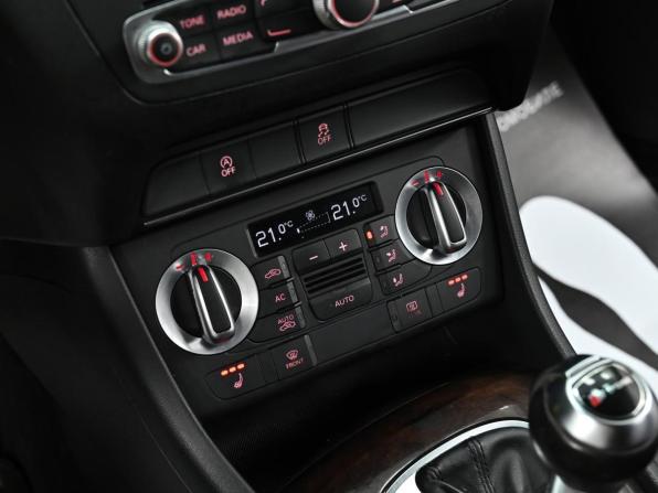 Audi Q3 I (8U) с пробегом 2012 года, цена 1 349 000 рублей, 299000 км, внедорожник, Автокод Объявления