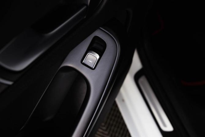 Audi A4 IV (B8) Рестайлинг с пробегом 2015 года, цена 1 699 000 рублей, 106400 км, седан, Автокод Объявления