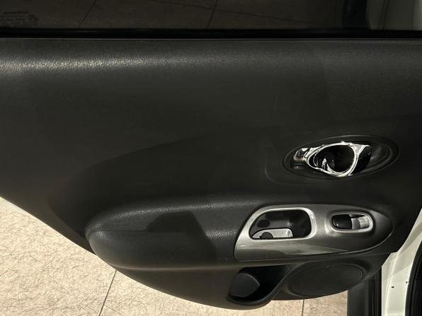 Nissan Juke I с пробегом 2012 года, цена 969 000 рублей, 99656 км, внедорожник, Автокод Объявления