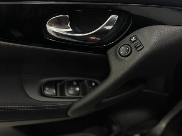 Nissan Qashqai II с пробегом 2017 года, цена 1 460 000 рублей, 79482 км, внедорожник, Автокод Объявления