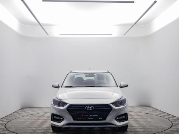 Hyundai Solaris II с пробегом 2018 года, цена 970 000 рублей, 174795 км, седан, Автокод Объявления