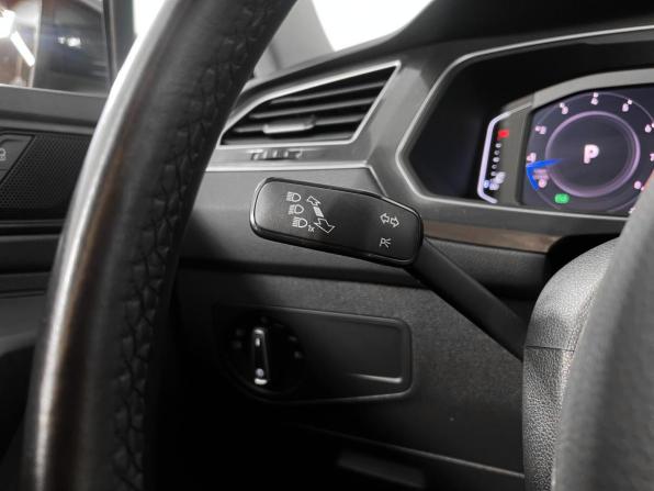 Volkswagen Tiguan II с пробегом 2019 года, цена 2 325 000 рублей, 137983 км, внедорожник, Автокод Объявления
