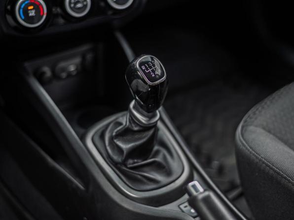 Kia Rio III Рестайлинг с пробегом 2016 года, цена 945 000 рублей, 131712 км, седан, Автокод Объявления