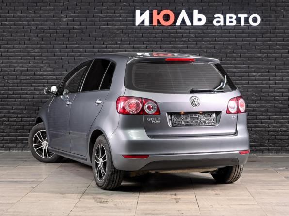 Volkswagen Golf Plus II с пробегом 2011 года, цена 880 000 рублей, 125078 км, хэтчбек, Автокод Объявления