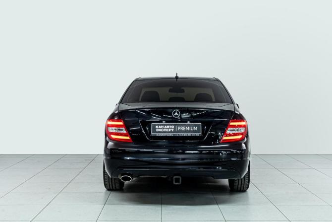 Mercedes-Benz C-Класс III (W204) Рестайлинг с пробегом 2013 года, цена 1 582 000 рублей, 147288 км, седан, Автокод Объявления