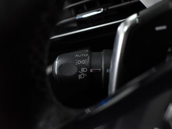 Peugeot 3008 II с пробегом 2017 года, цена 1 700 000 рублей, 186146 км, внедорожник, Автокод Объявления