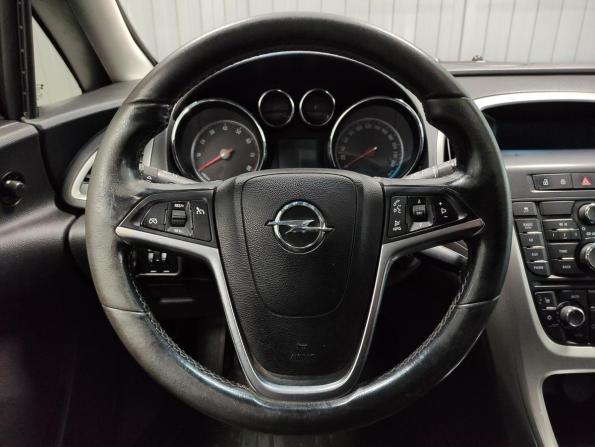 Opel Astra J с пробегом 2011 года, цена 570 000 рублей, 247870 км, хэтчбек, Автокод Объявления