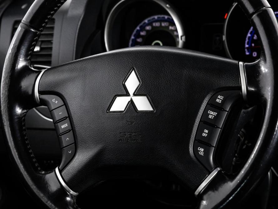 Mitsubishi Pajero IV Рестайлинг 1 Санкт-Петербург  - изображение 11