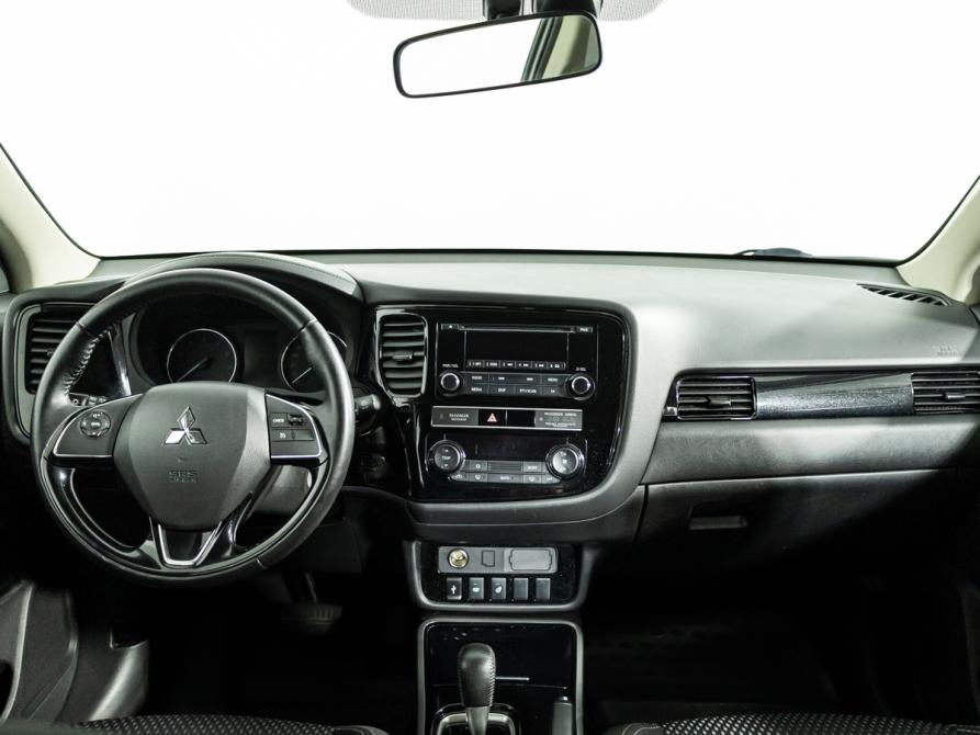 Mitsubishi Outlander III Рестайлинг 3 Санкт-Петербург  - изображение 12