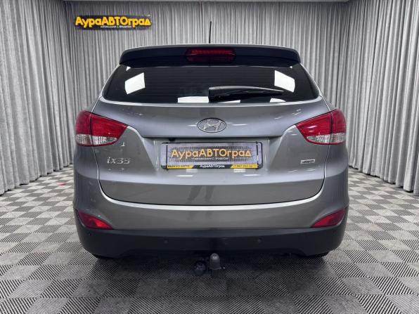 Hyundai ix35 I Рестайлинг с пробегом 2015 года, цена 1 590 000 рублей, 146031 км, внедорожник, Автокод Объявления